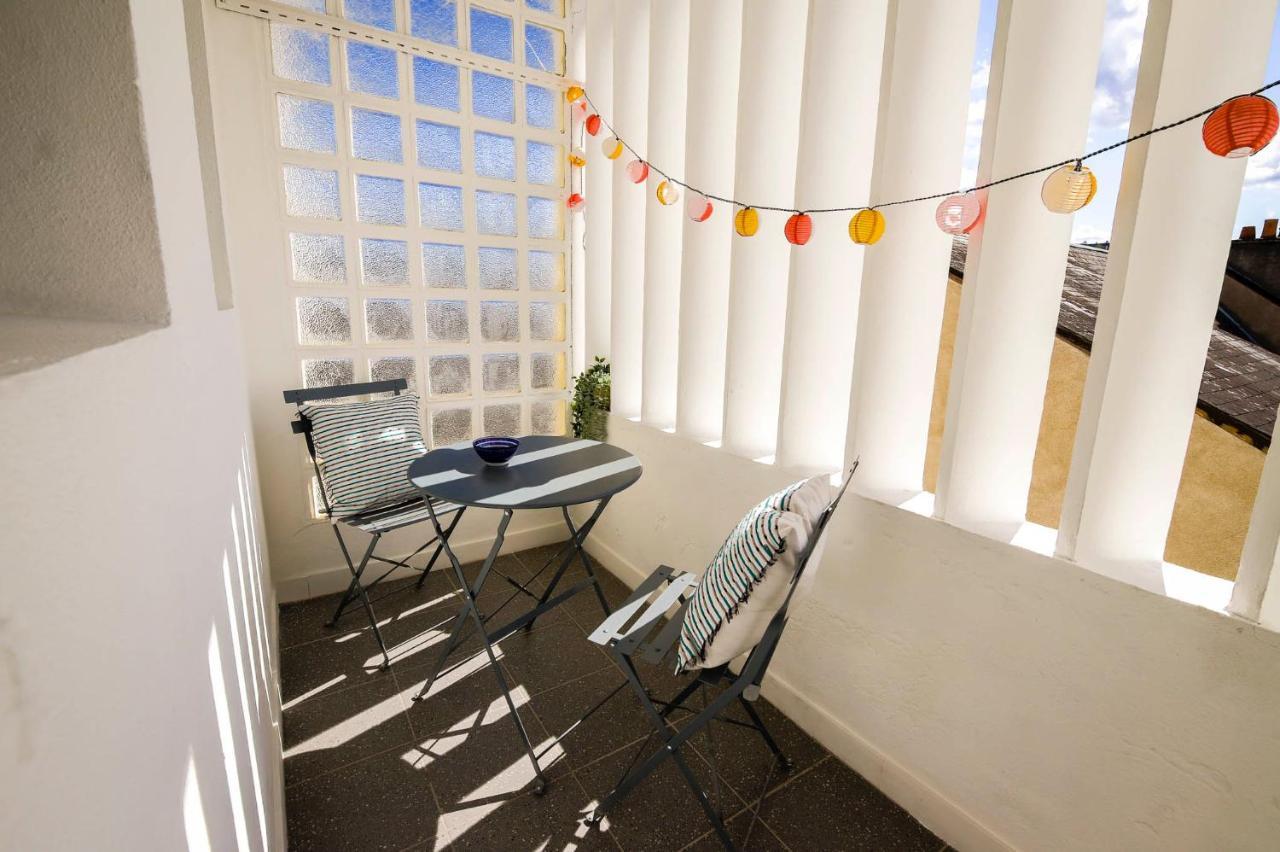Appartement Rousseau - Centre Ville 5 Minutes Gare Тур Екстериор снимка